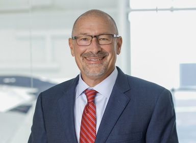 Rohloff Takes Over From Draper at Textron Aviation - AvBrief